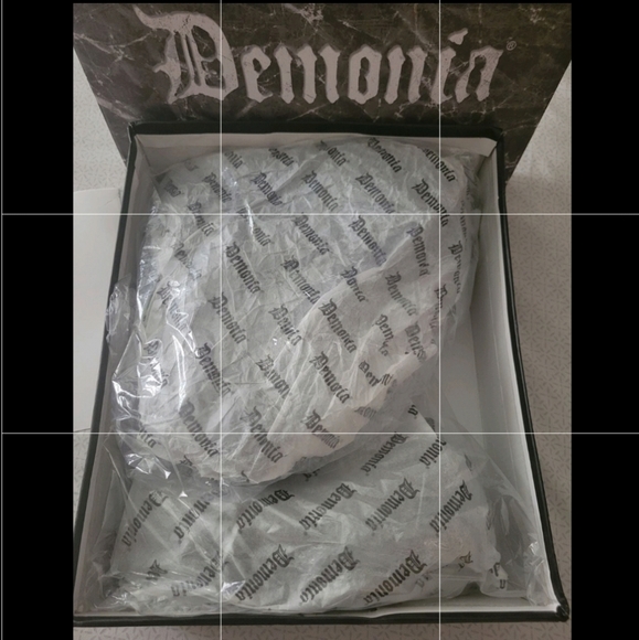 ♥︎NIB Demonia Platform Ankle Boots♥︎ - Picture 9 of 12